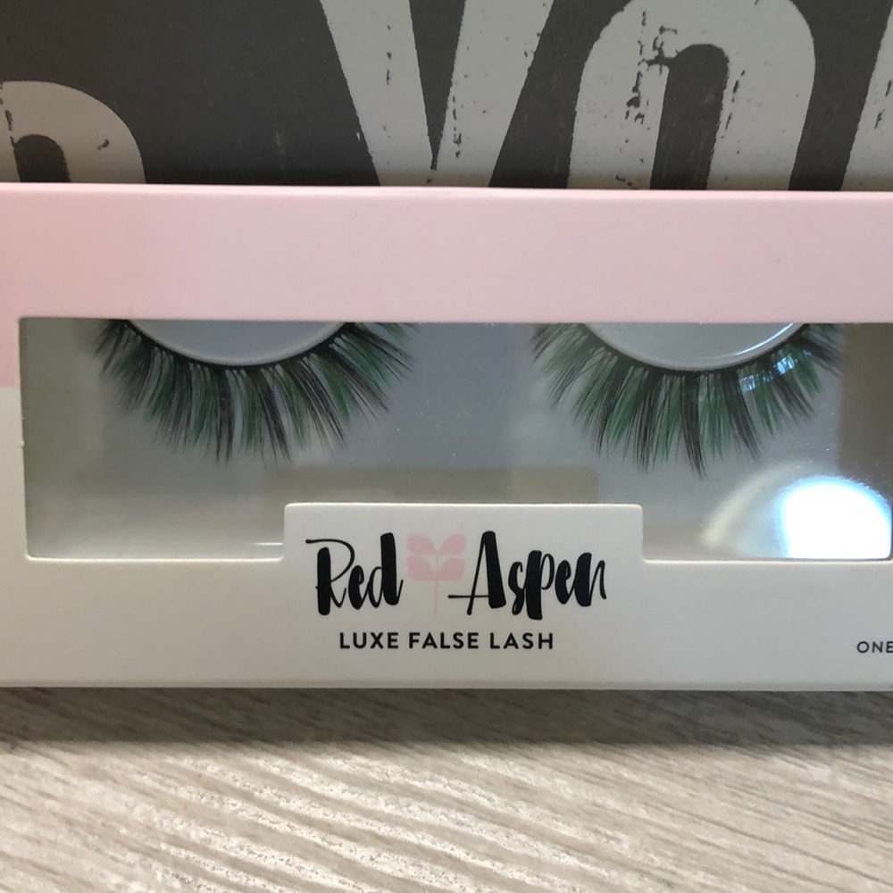 Redaspen Emerald Suzy Lash